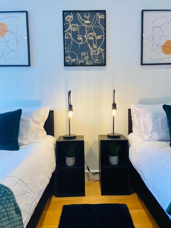 2 Bedroom, 2 Bathroom Apartment With Free Parking In A Great Location 剑桥 外观 照片